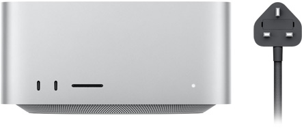 銀色 Mac Studio 正面，展示兩個 USB-C 連接埠、SDXC 卡插槽、狀態指示燈，以及逐漸收窄的底座；採用平頂、圓渾側邊及平直邊框設計，黑色電源線配備三腳插頭