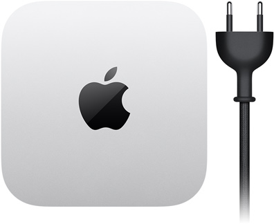 Widok z góry na Maca mini, kwadrat z aluminium w kolorze srebrnym z zaokrąglonymi rogami i błyszczącym czarnym logo Apple pośrodku, czarny przewód zasilający z wtyczką dwubolcową
