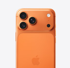 상단 플래토의 프로 Fusion 카메라 시스템이 보이는 코스믹 오렌지 색상 iPhone 17 Pro 뒷면